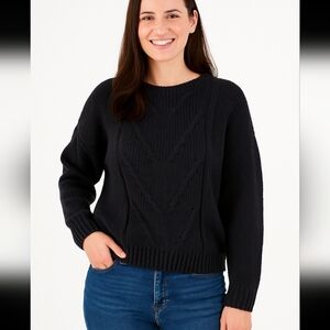 Oversized cable knit sweater, black size medium, Super Soft Sweater